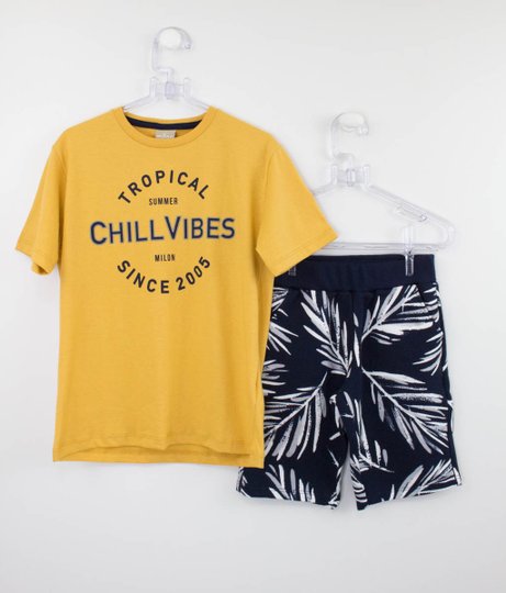 Conjunto Infantil Camiseta Chill Vibes e Bermuda Moletom